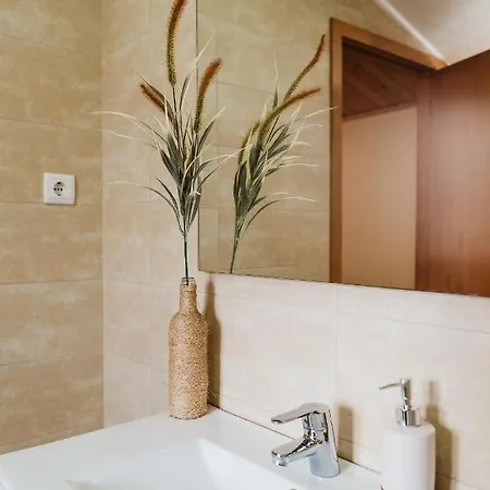 Forno House - O Lagar 度假居 维拉·普拉亚·德·安科拉